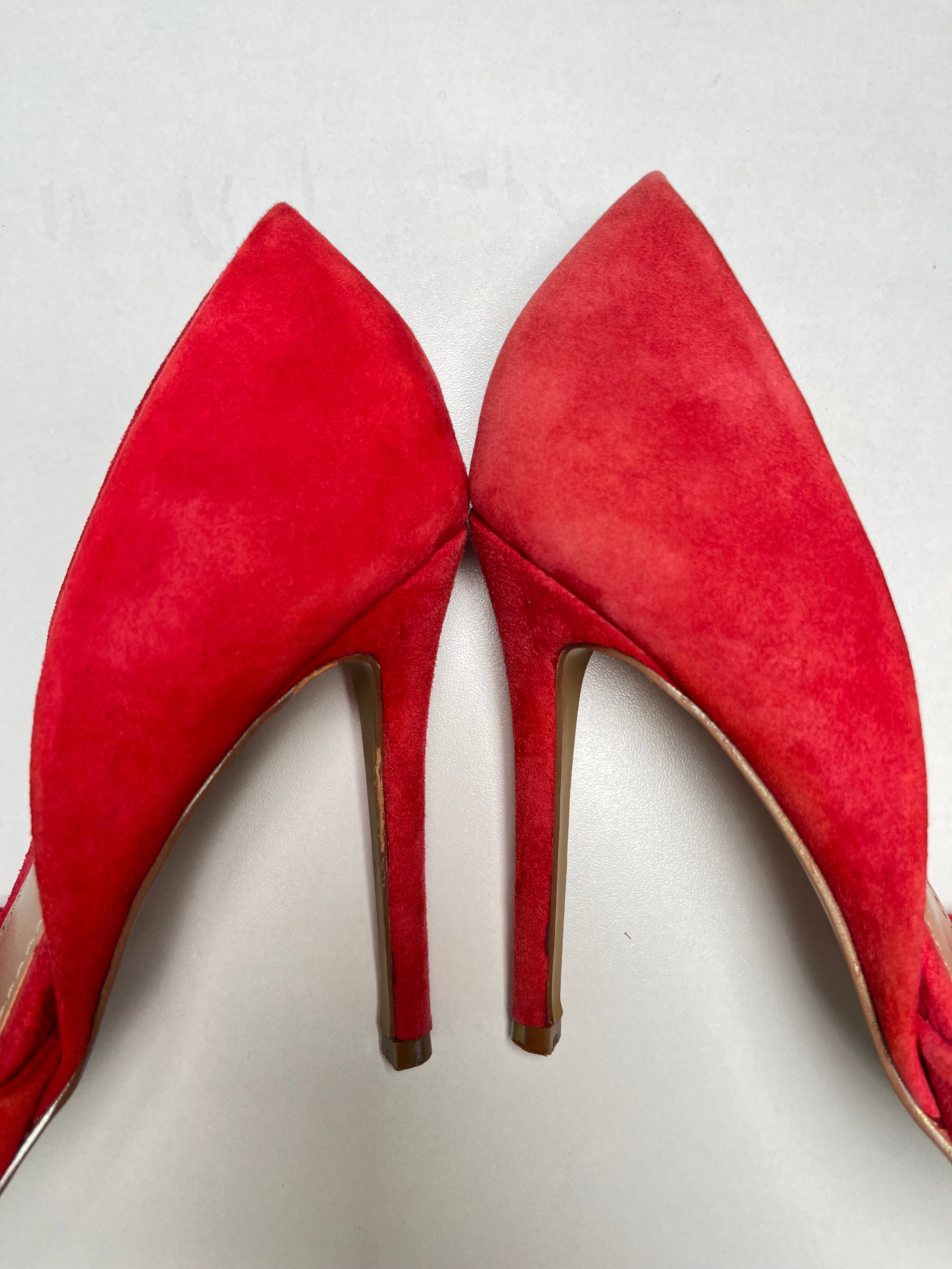 Strawberry Red Suede Revive Spray